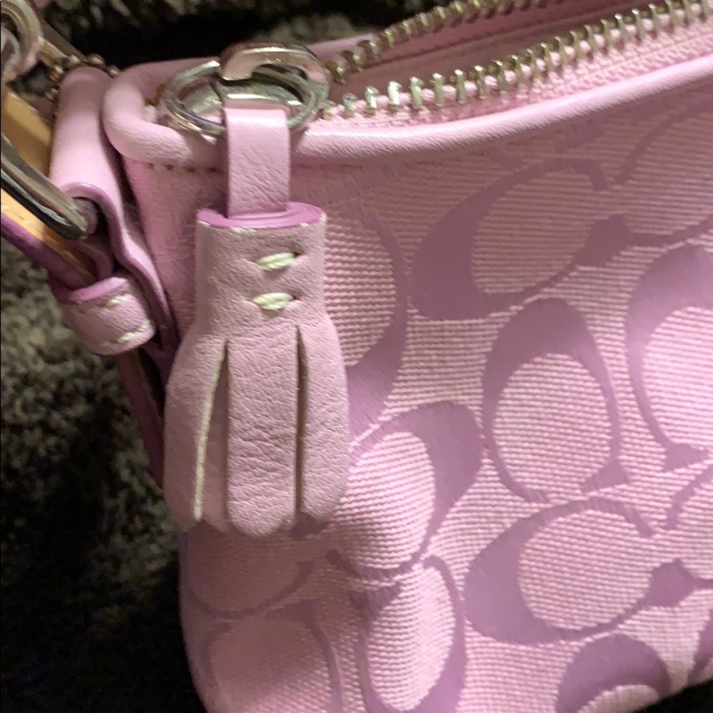 Authentic Coach purse. Excellent contion